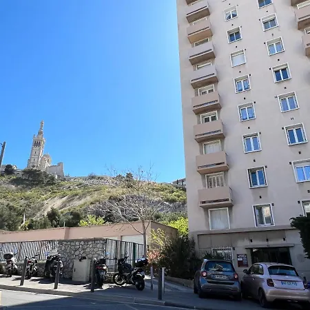 Endoume Notre Dame De La Garde T2 Avec Parking Apartamento