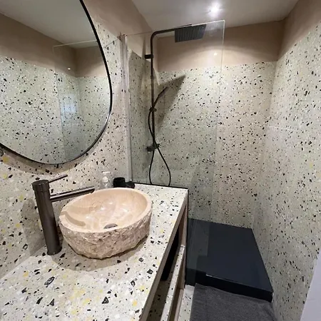 Apartamento Endoume Notre Dame De La Garde T2 Avec Parking Marsella